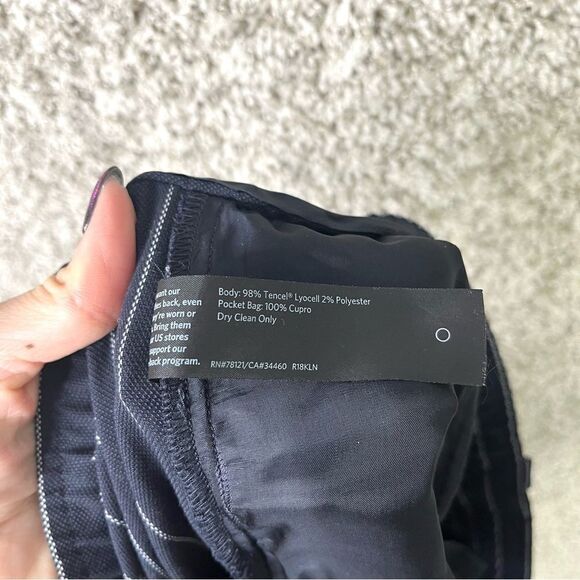 Eileen Fisher Pants Women’s Large Navy & White Pinstripe Pull On Wide Leg Crop - Picture 6 of 10